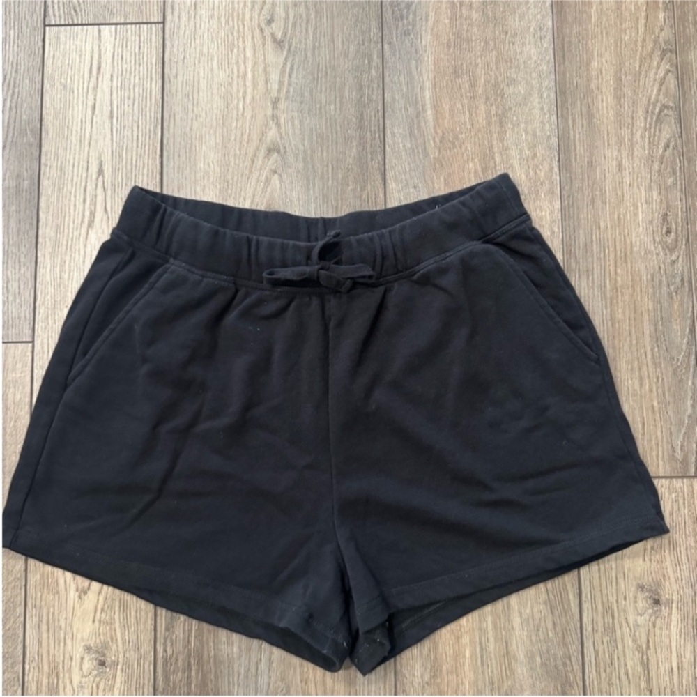 Old Navy Women's Black Athletic Shorts L